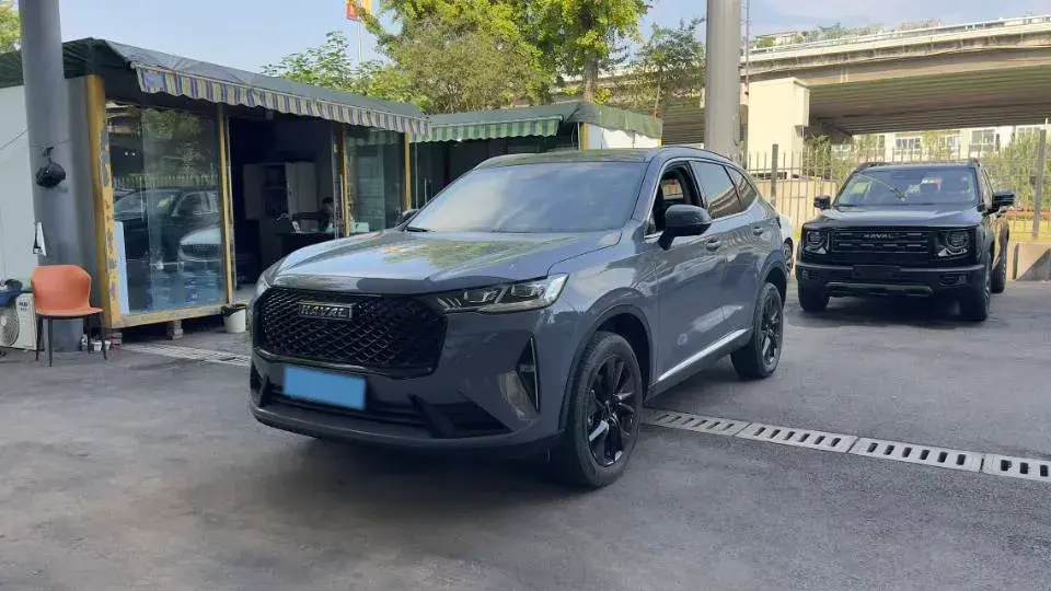 2021 HAVAL H6 view 1