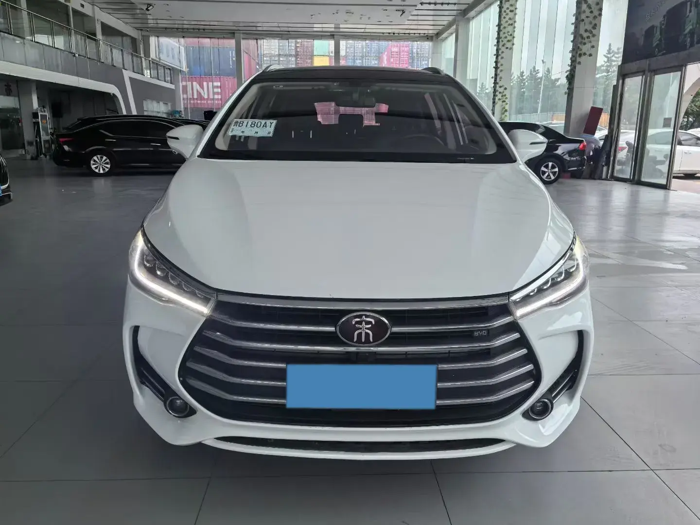 2017 BYD SONG thumbnail 2