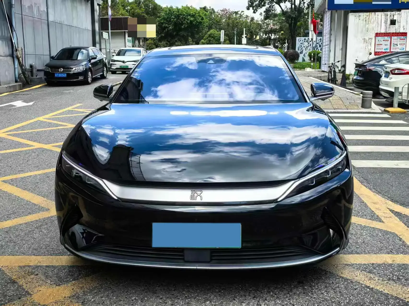 2020 BYD HAN thumbnail 2