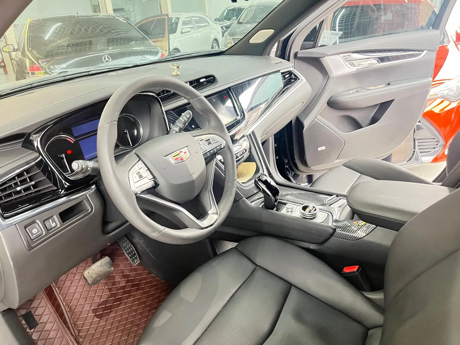 2022 CADILLAC XT6 thumbnail 2