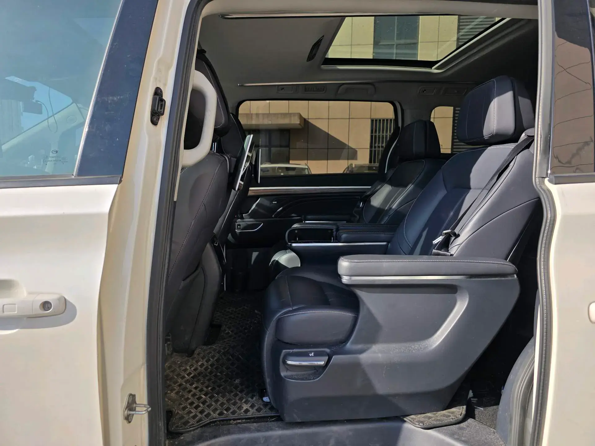 2021 GAC TRUMPCHI thumbnail 4