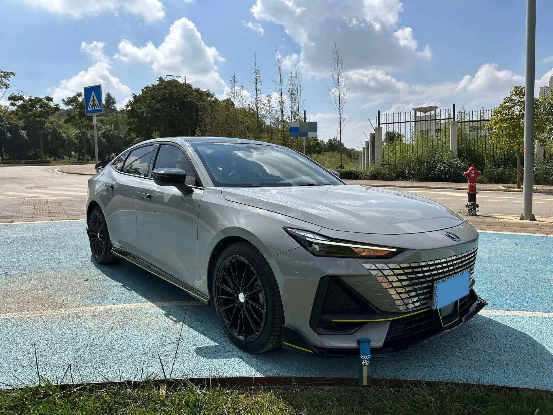 2022 CHANGAN UNI-V thumbnail 2