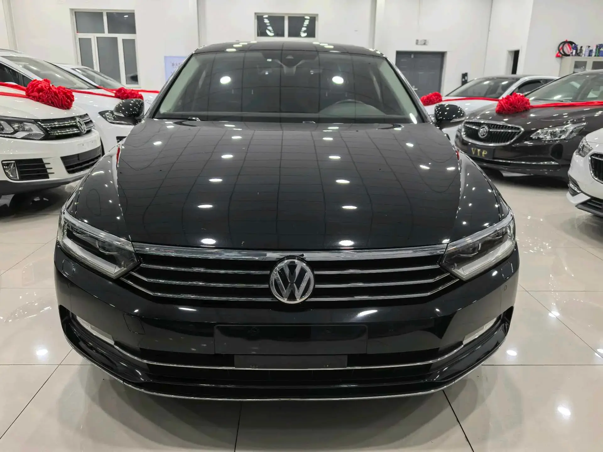 2019 VOLKSWAGEN MAGOTAN thumbnail 2