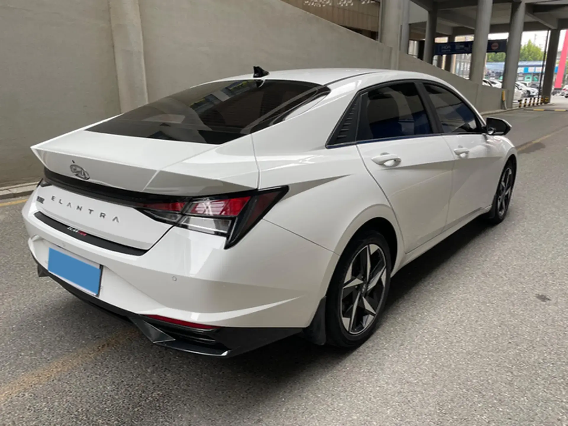 2021 HYUNDAI ELANTRA thumbnail 4