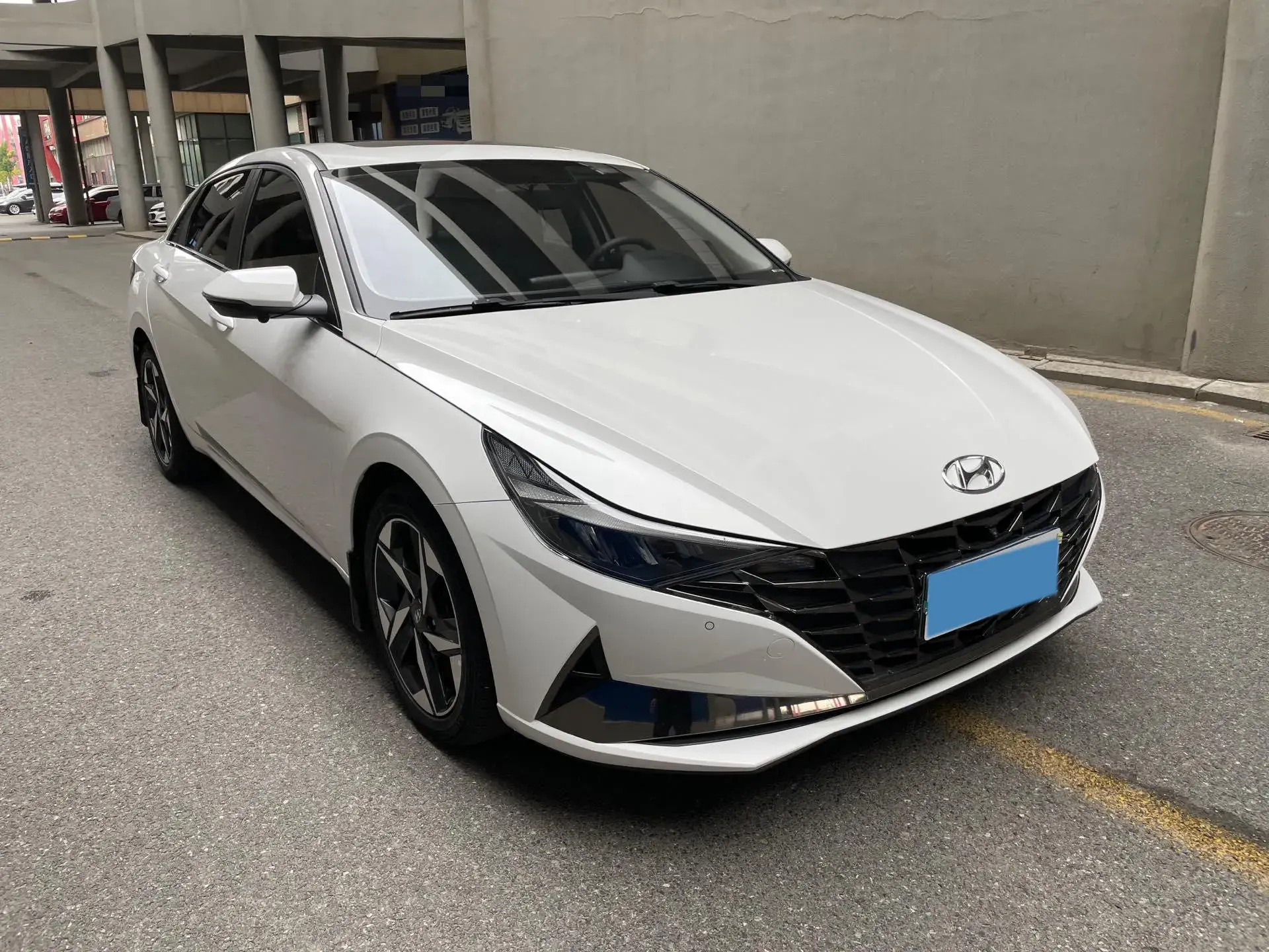 2021 HYUNDAI ELANTRA thumbnail 3