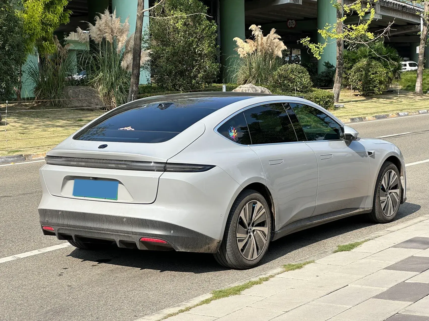 2024 NIO ET5 thumbnail 4