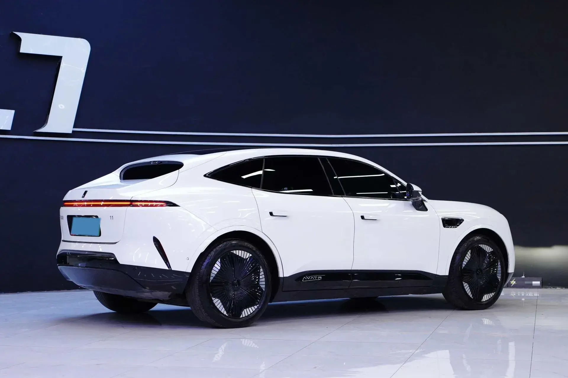 2023 AVATR 11 thumbnail 4