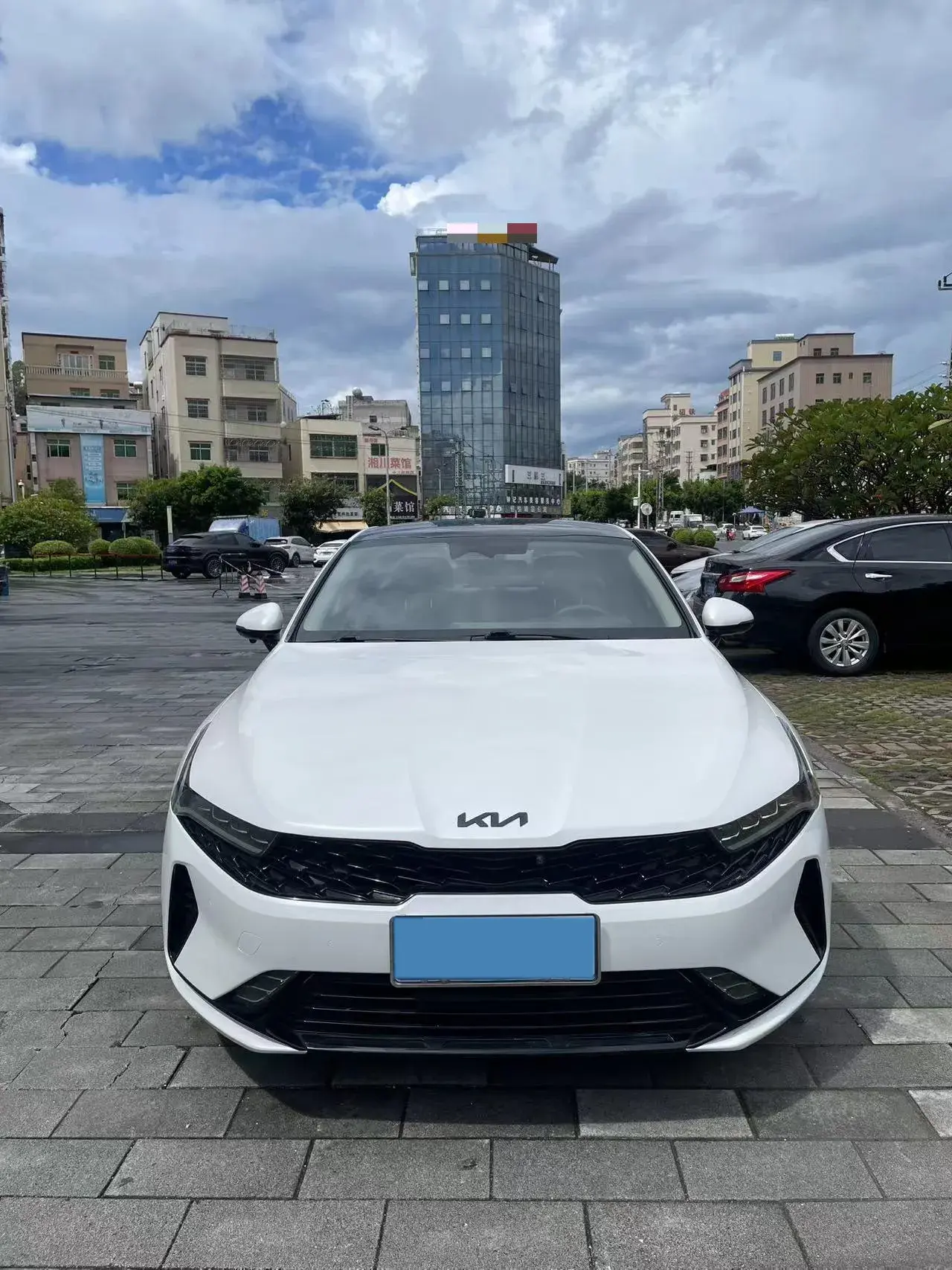 2021 KIA K5 thumbnail 2
