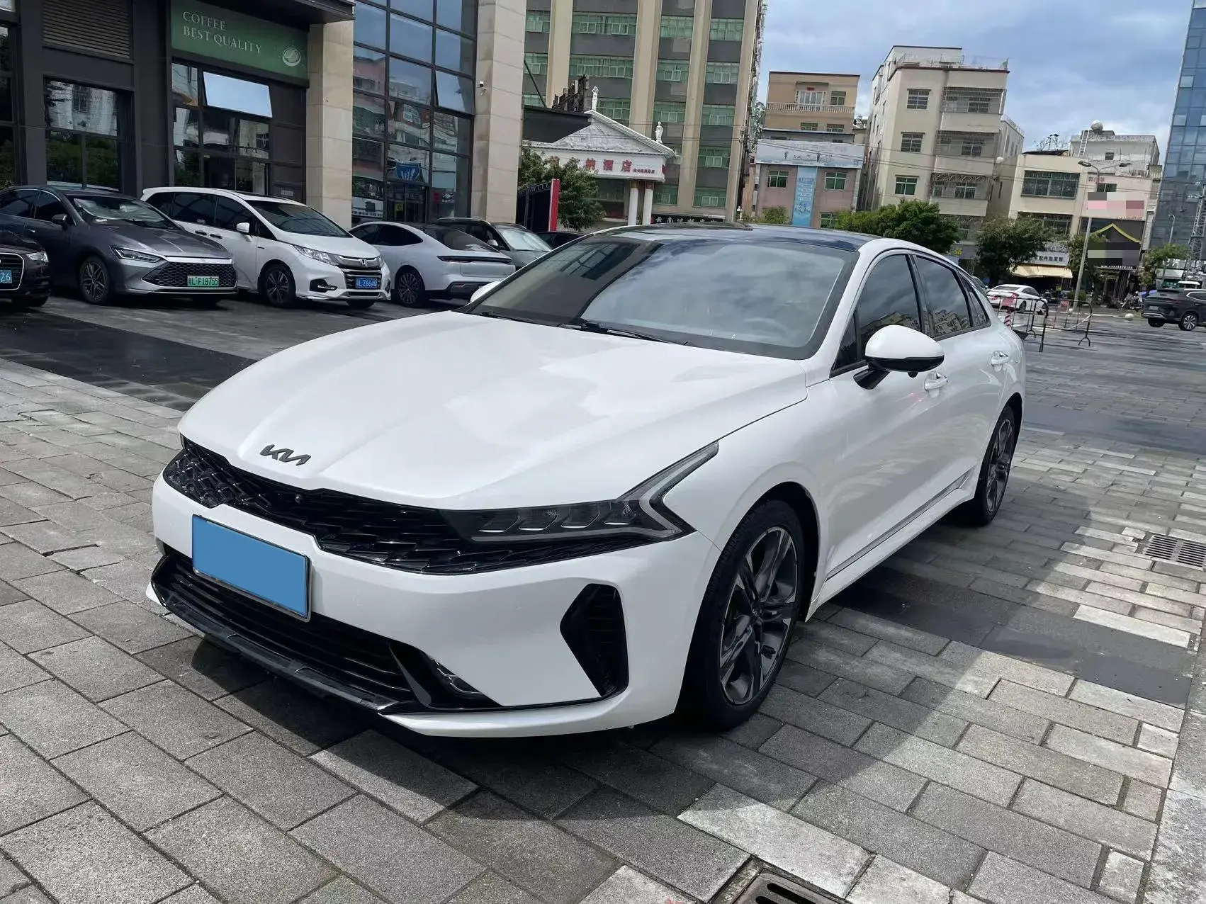 2021 KIA K5 view 1