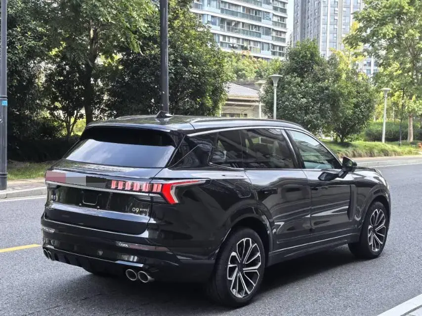 2024 LYNK&CO 09 thumbnail 4