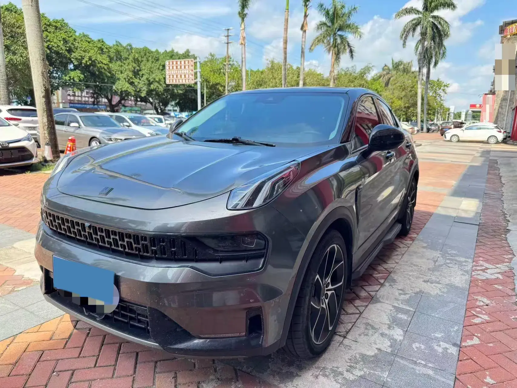 2020 LYNK&CO 05 view 1