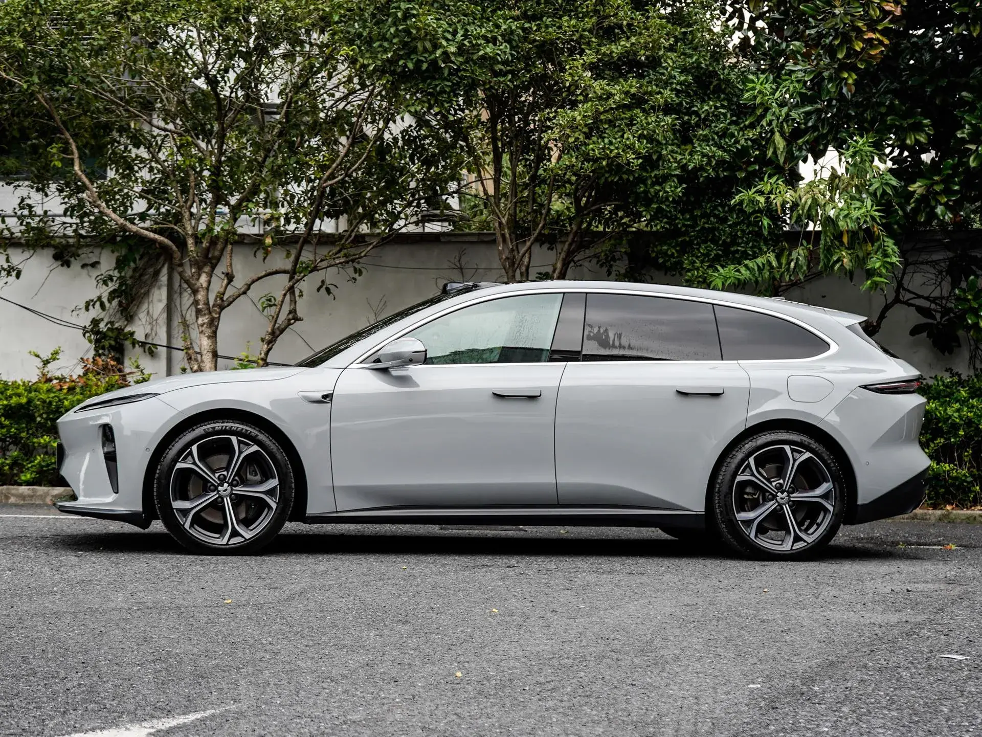 2024 NIO ET5T thumbnail 3