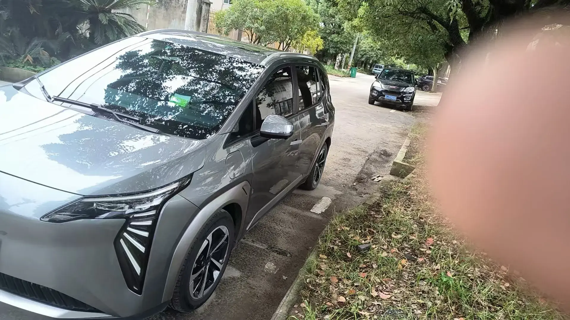 2023 AION Y thumbnail 4