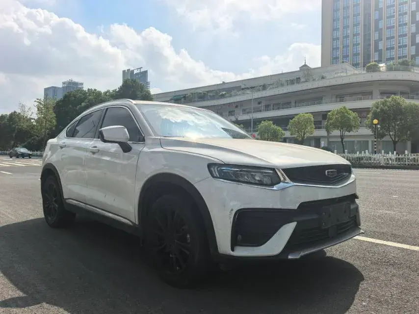 2020 GEELY TUGELLA thumbnail 3