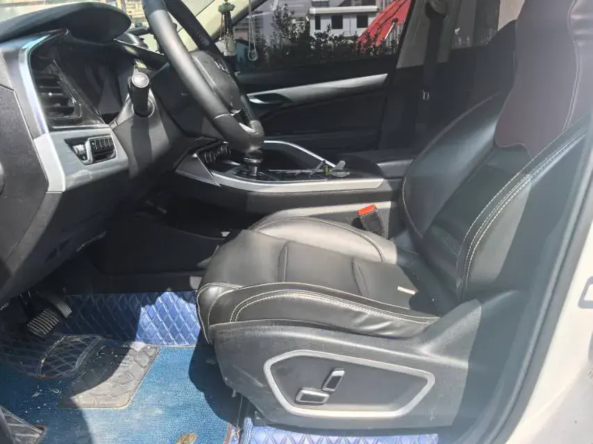 2020 GEELY TUGELLA thumbnail 4