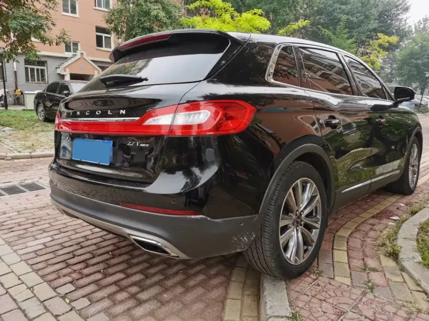 2017 LINCOLN MKX thumbnail 3