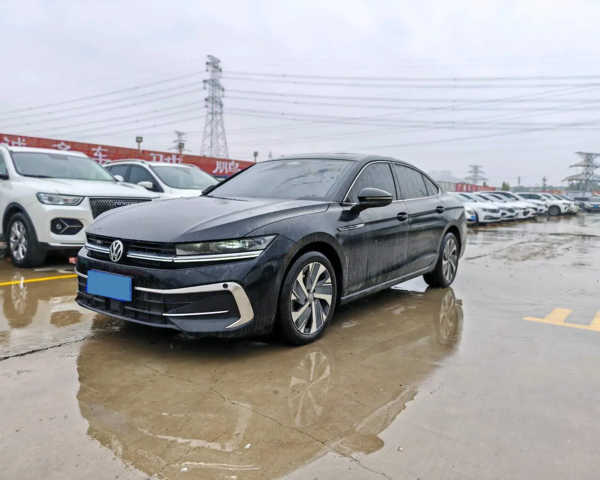 2024 VOLKSWAGEN MAGOTAN view 1