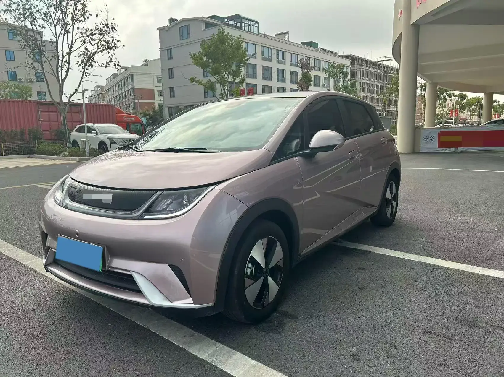 2023 BYD DOLPHIN view 1