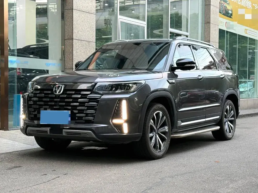 2023 ChangAn CS95 2.0T 233HP L4 8AT