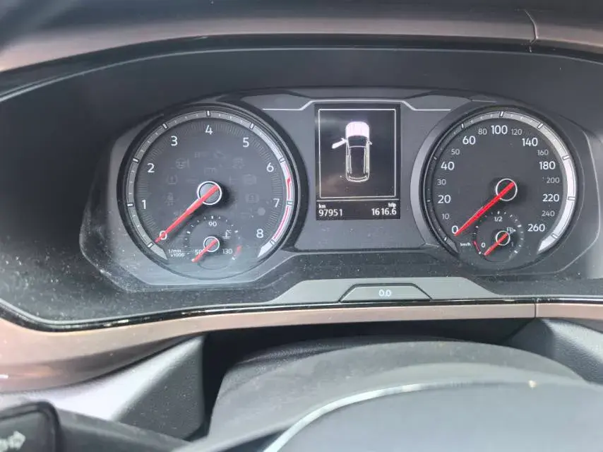 2020 VOLKSWAGEN THARU thumbnail 2