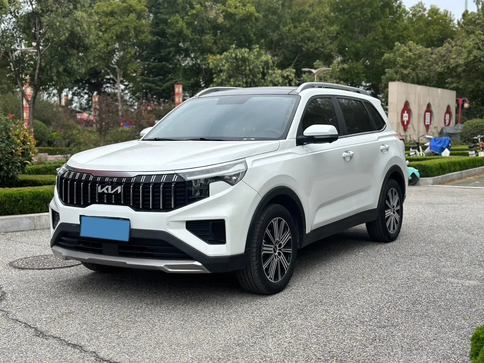 2021 KIA SPORTAGE view 1