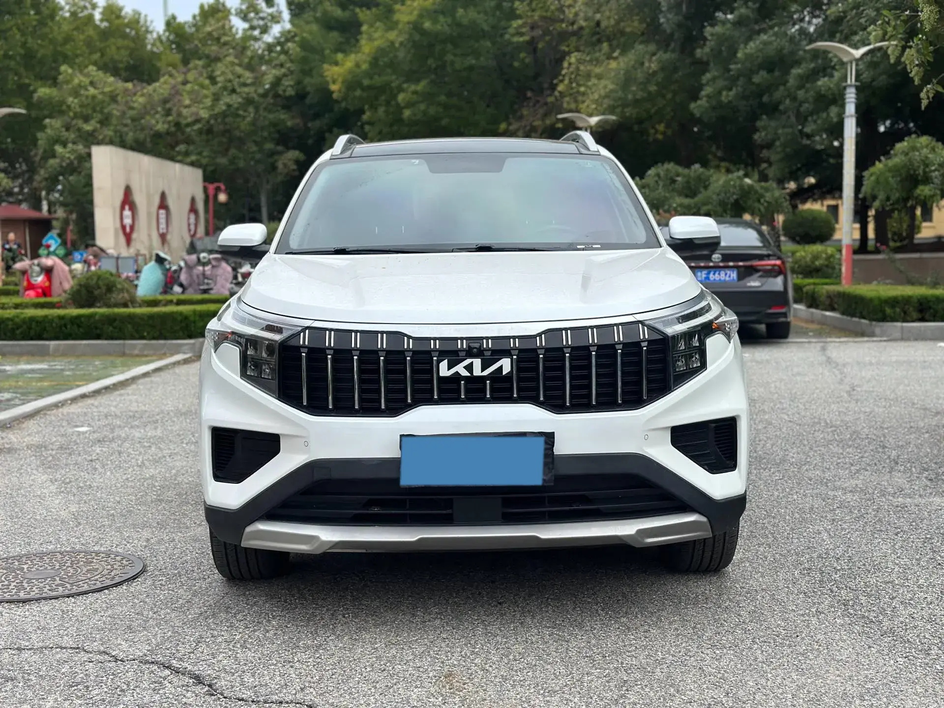2021 KIA SPORTAGE thumbnail 2