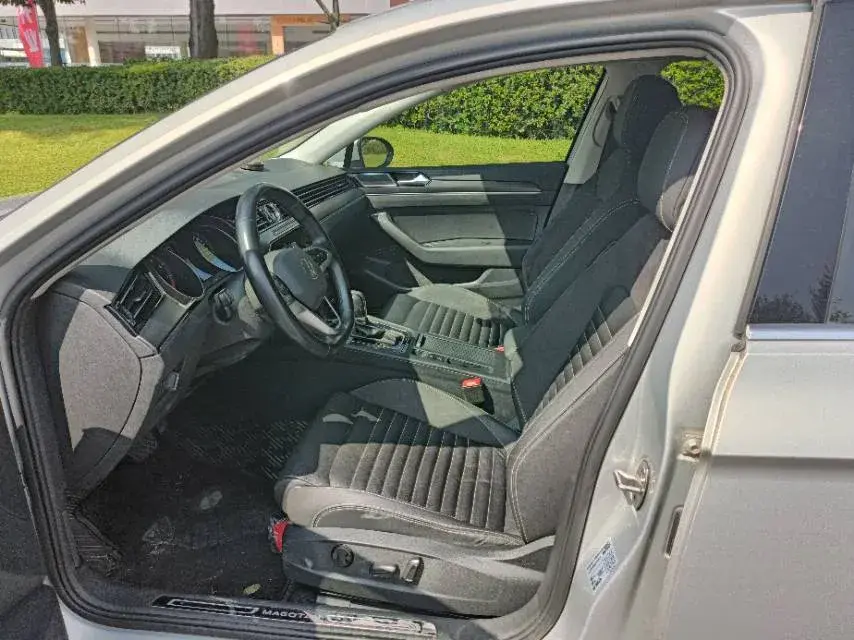 2020 VOLKSWAGEN MAGOTAN thumbnail 4