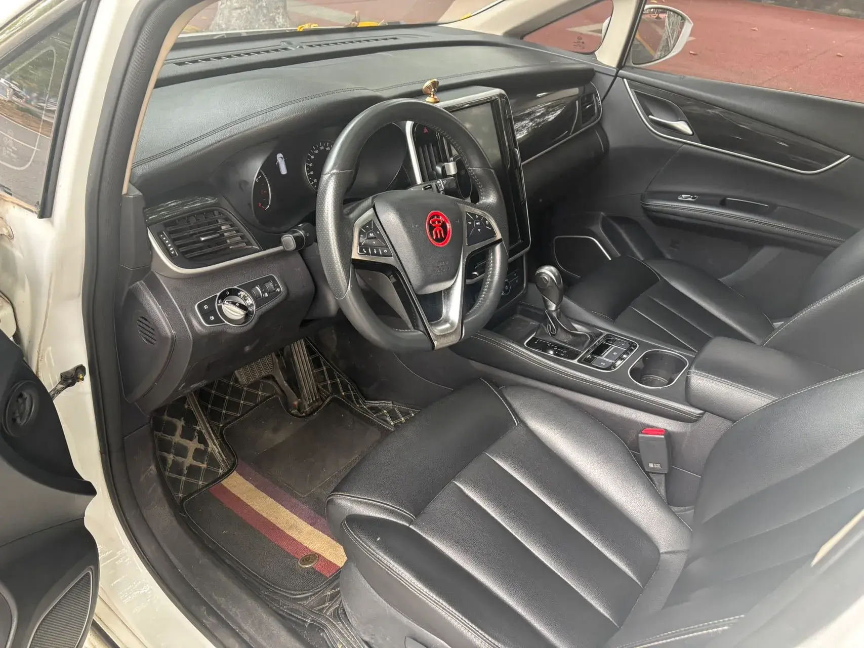 2018 BYD SONG thumbnail 2