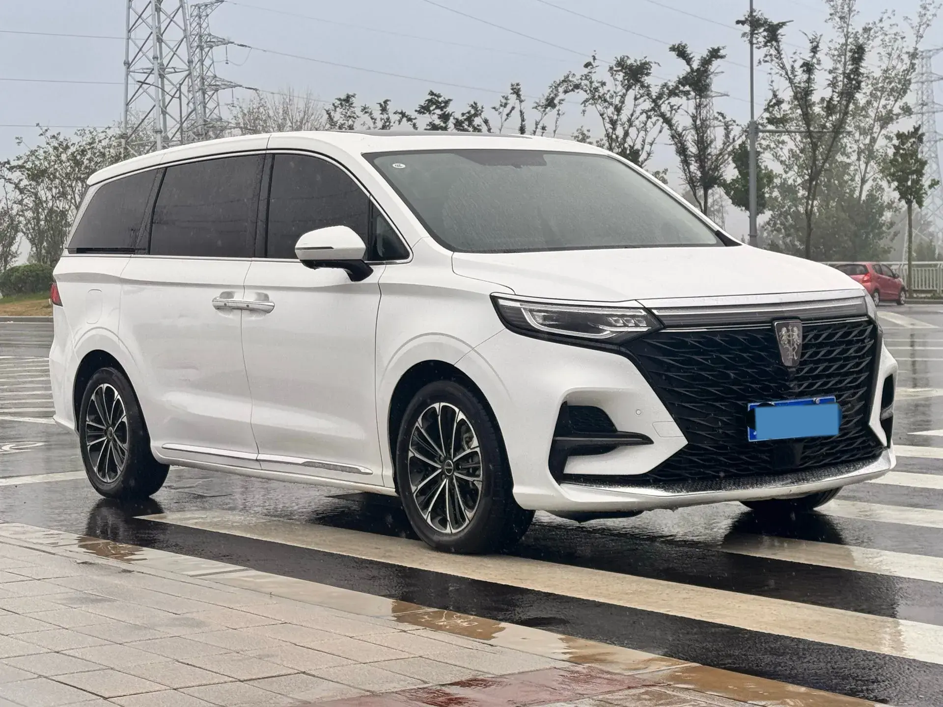2021 ROEWE IMAX8 thumbnail 3