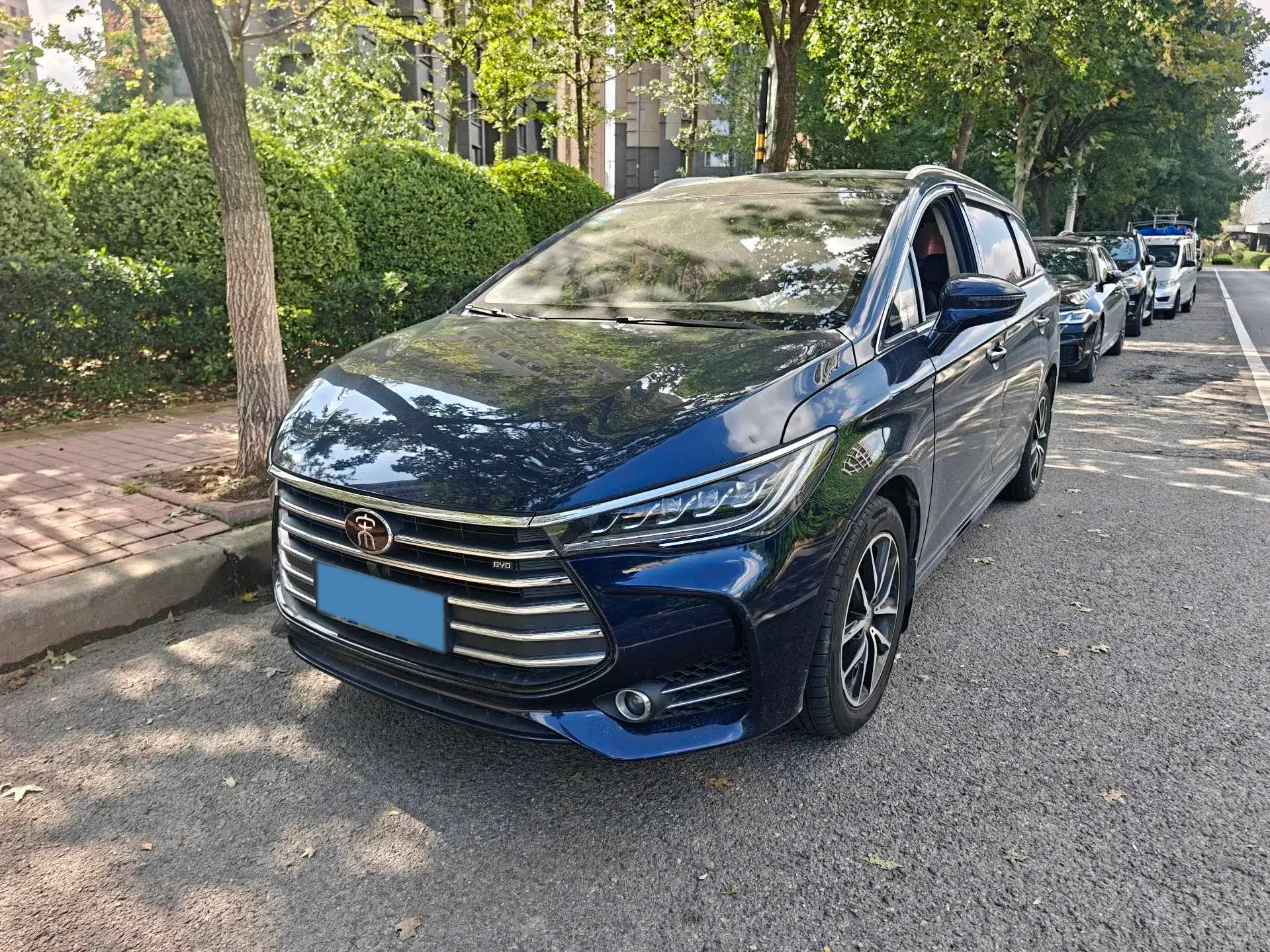 2017 BYD SONG view 1