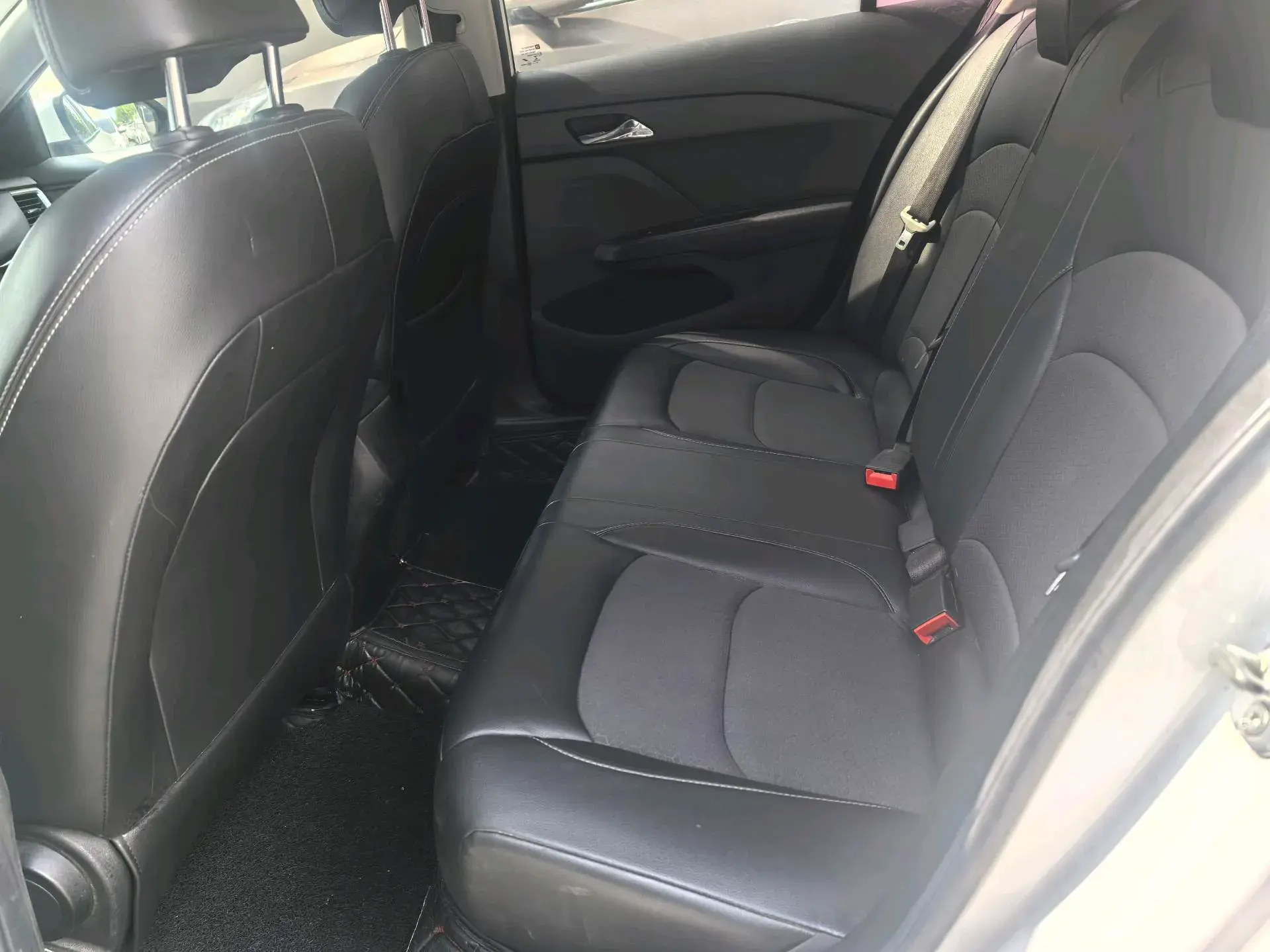 2019 CHEVROLET CAVALIER thumbnail 4