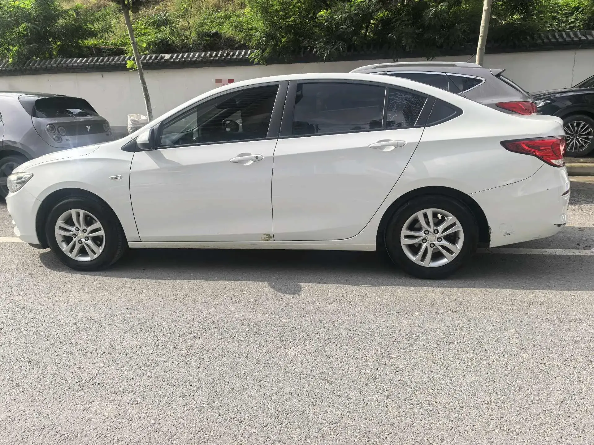 2019 CHEVROLET CAVALIER thumbnail 2