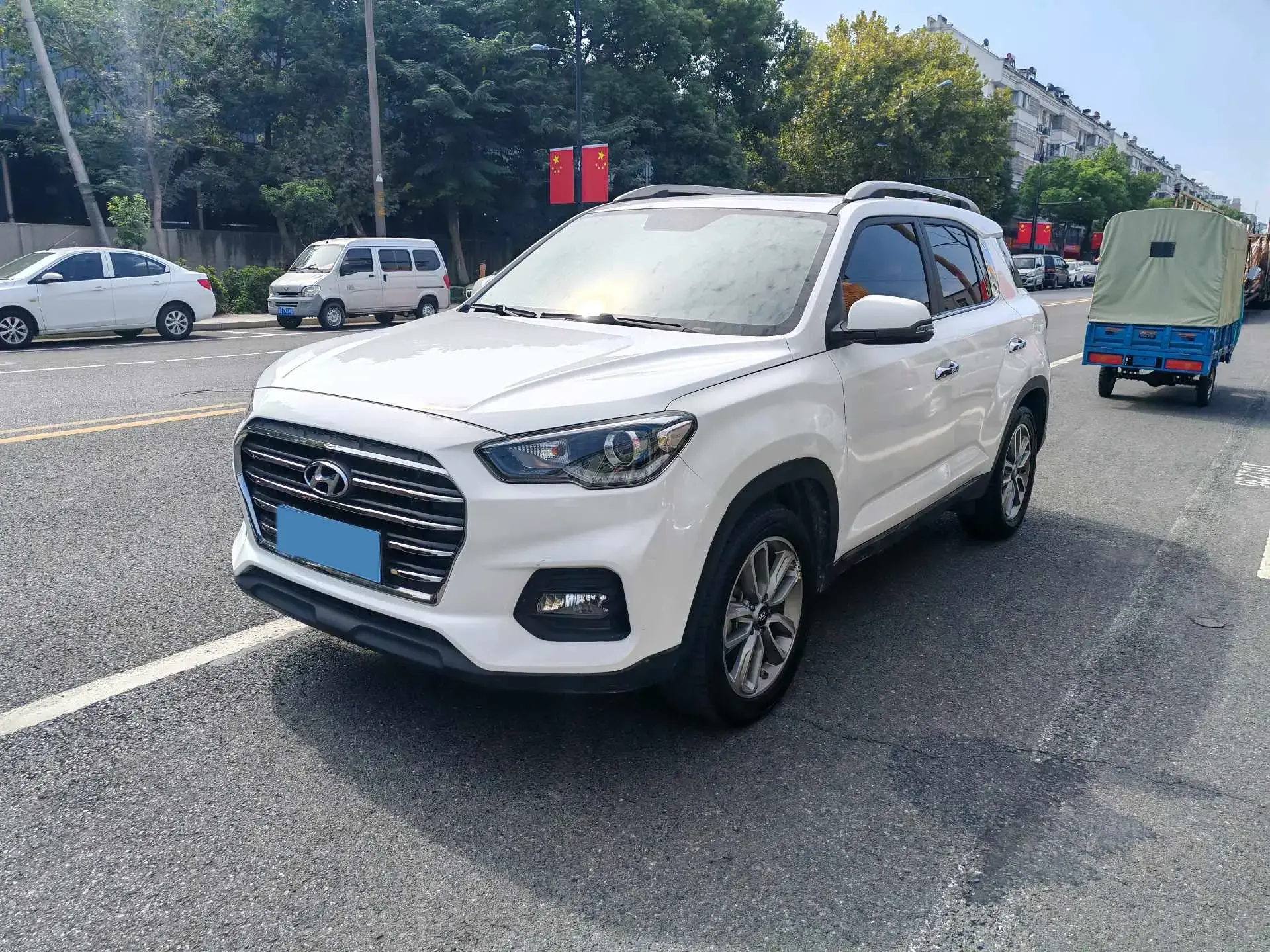 2019 HYUNDAI IX35 view 1