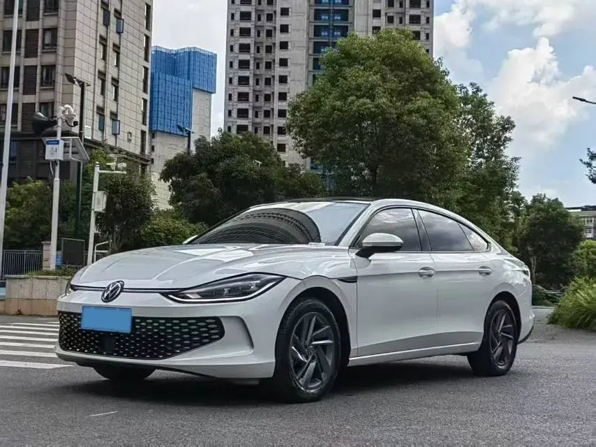 2023 VOLKSWAGEN LAMANDO view 1