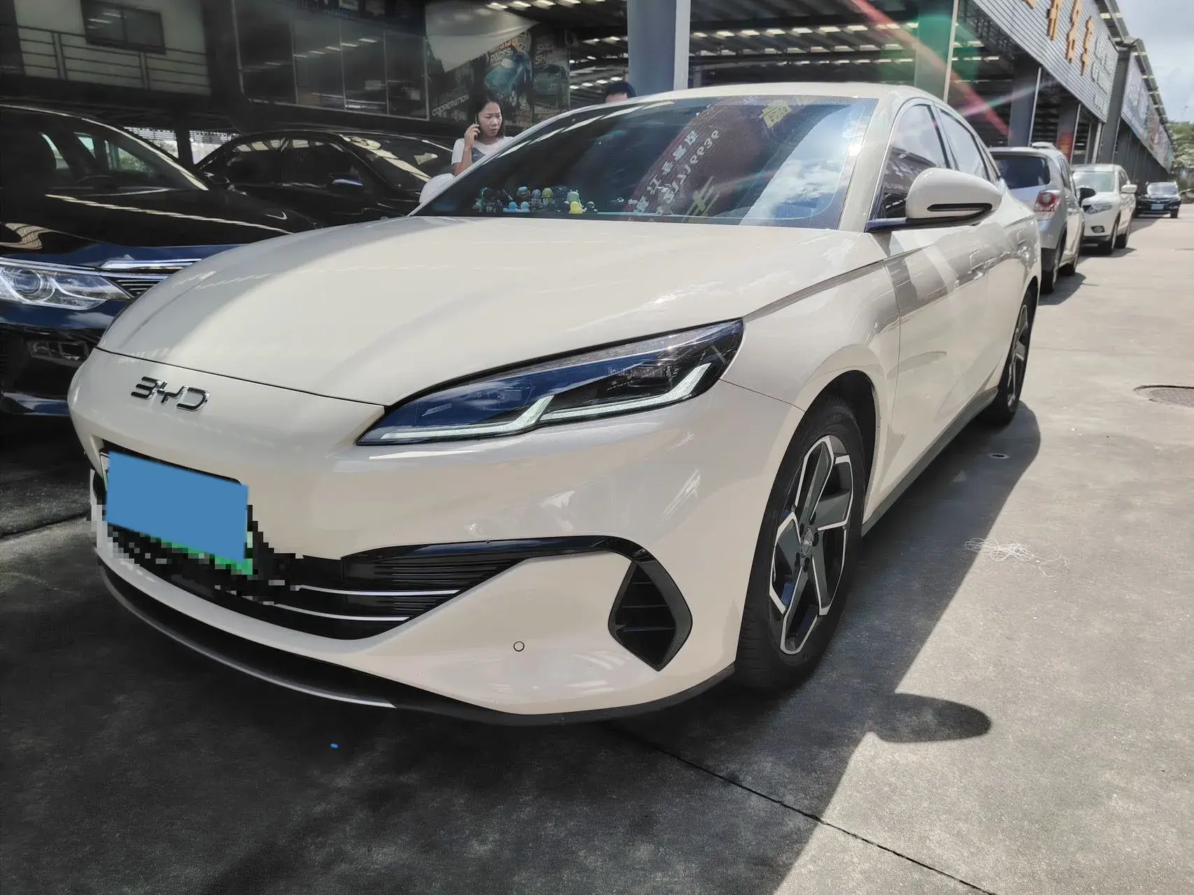 2023 BYD QIN view 1