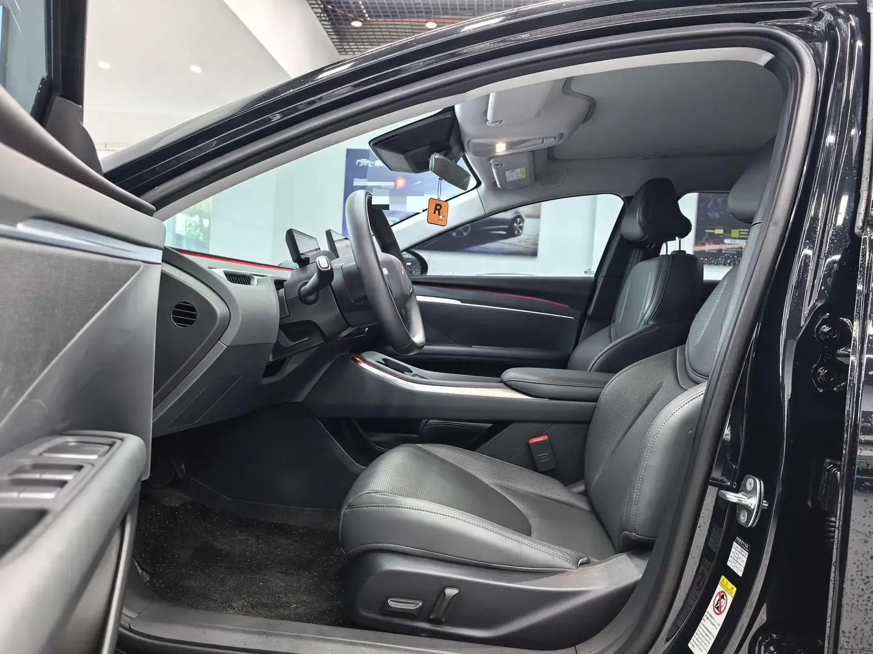 2024 XPENG MONA thumbnail 4