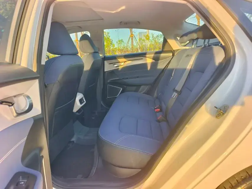 2021 GEOMETRY A thumbnail 4