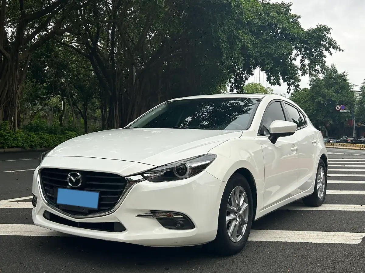 2017 Mazda 3 Axela 1.5L 117HP L4 6AT