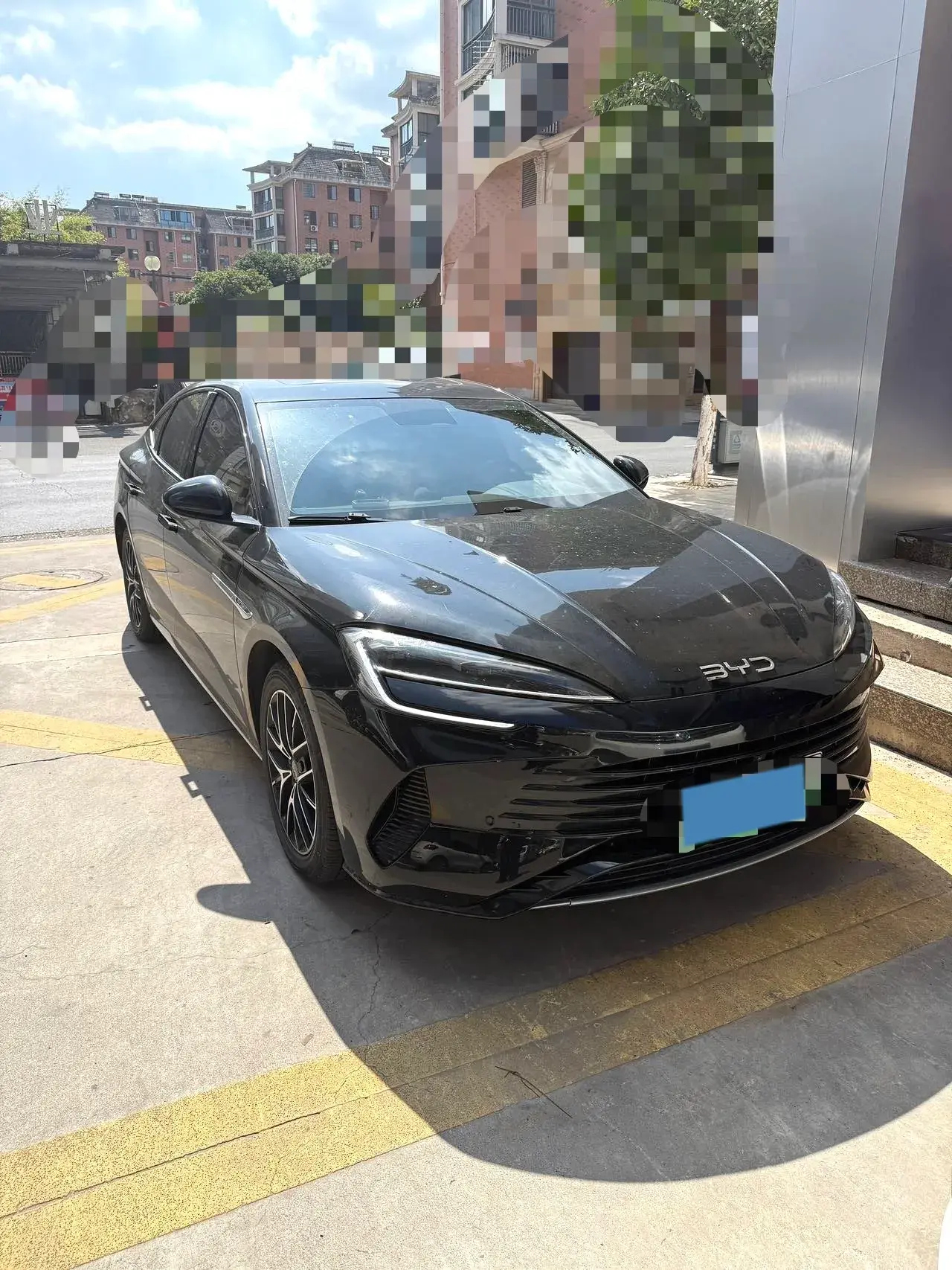 2023 BYD SEAL thumbnail 2