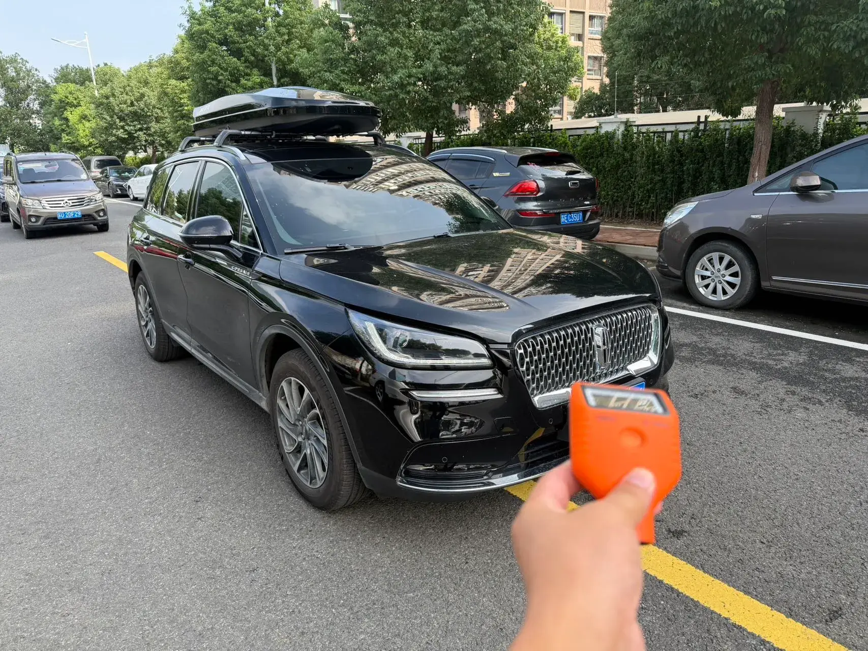 2021 LINCOLN CORSAIR thumbnail 3