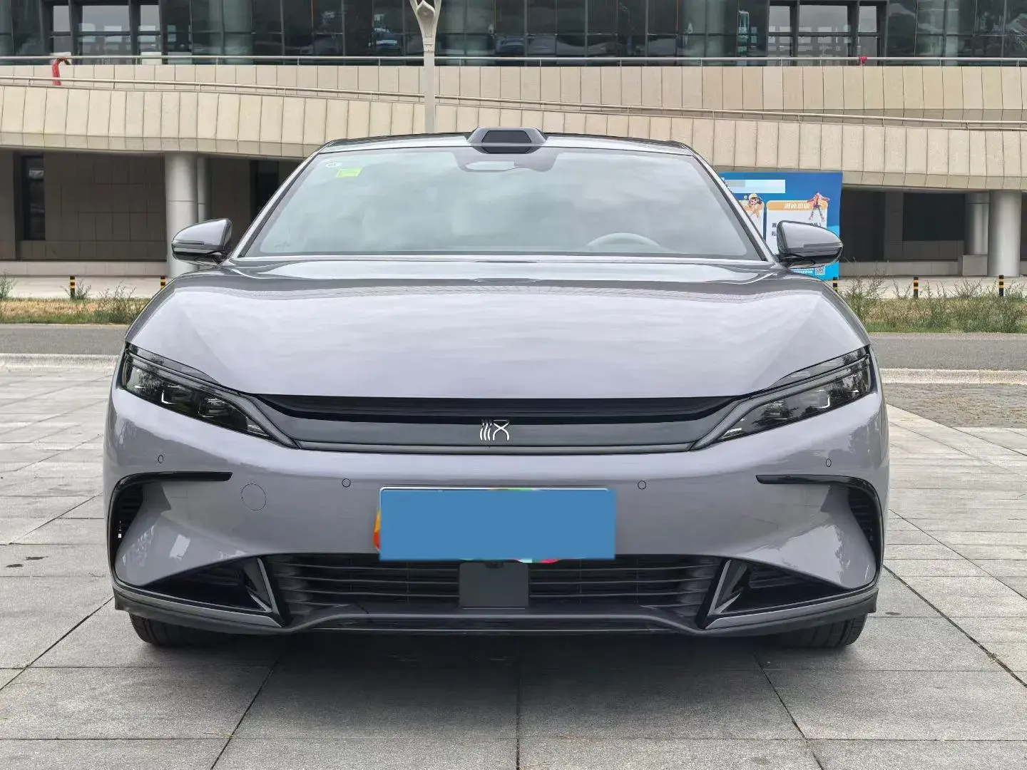 2025 BYD HAN thumbnail 2