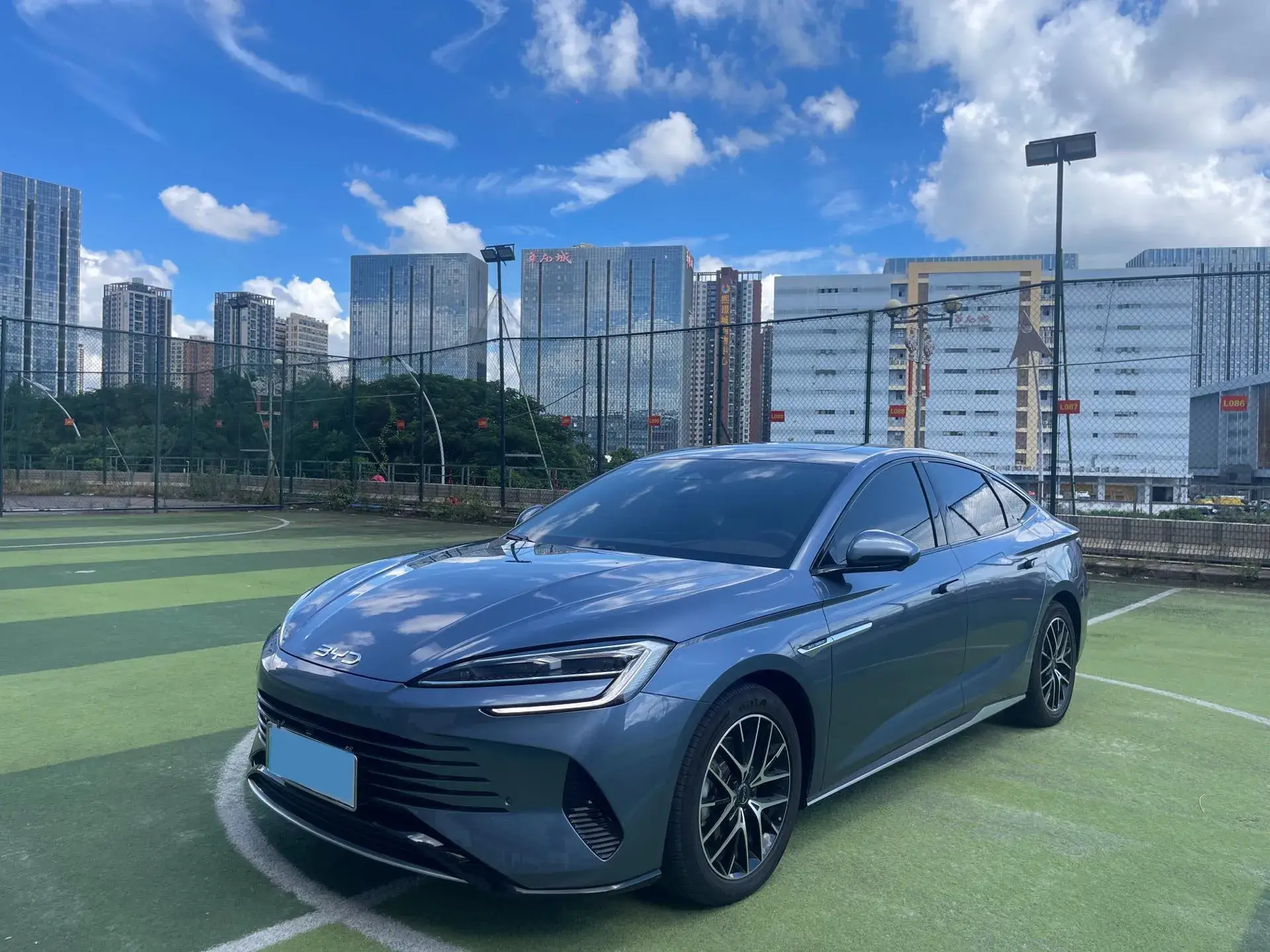 2025 BYD SEAL07 view 1