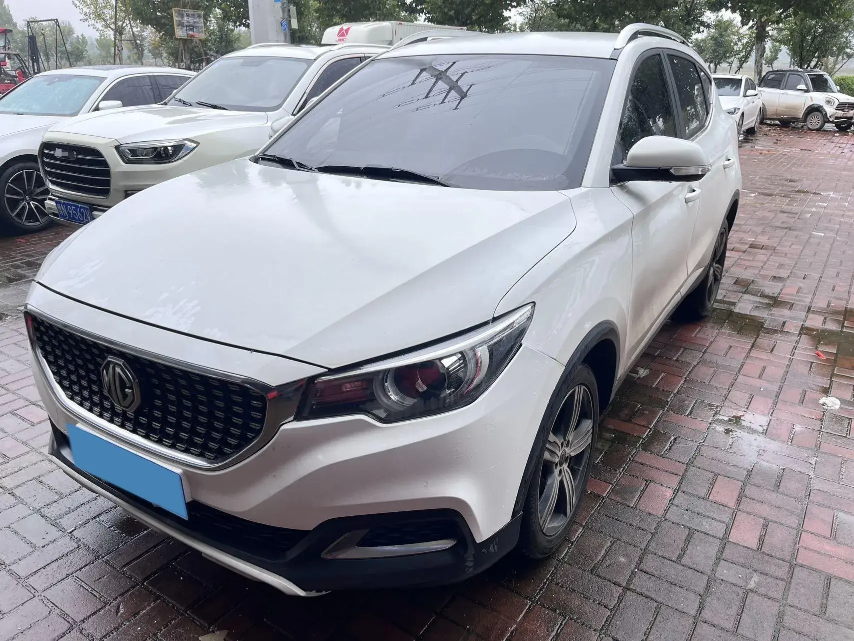 2017 MG ZS view 1
