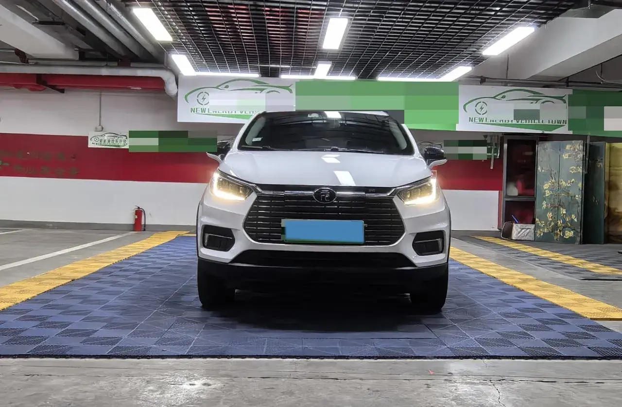 2019 BYD YUAN thumbnail 2