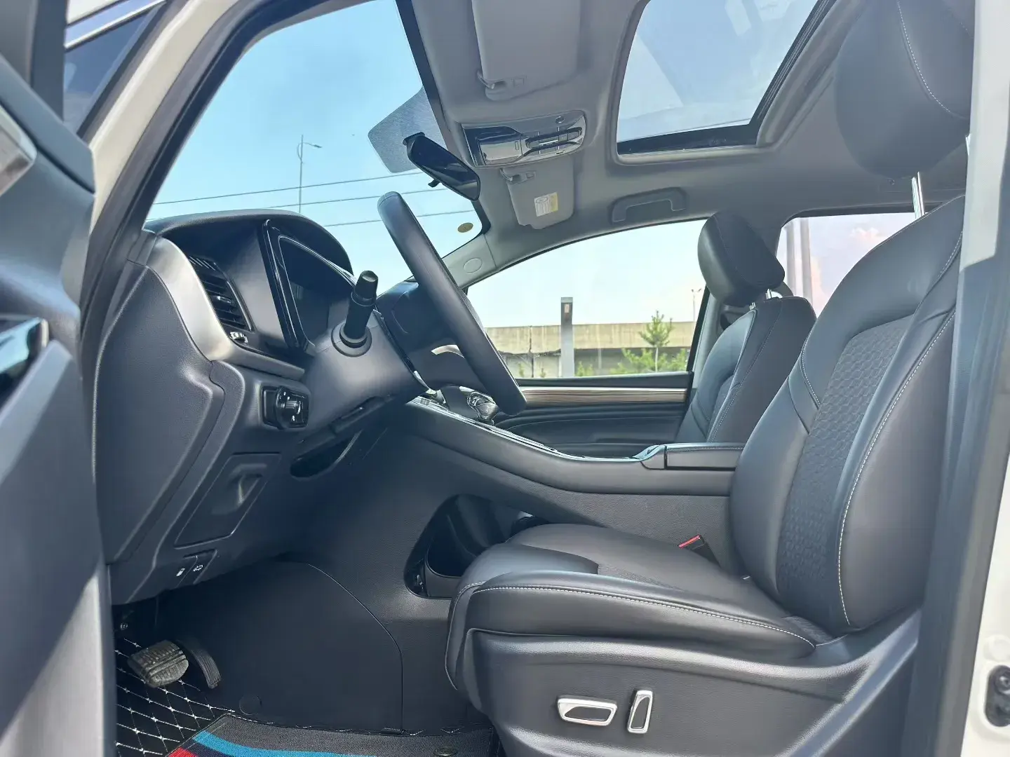 2021 GAC TRUMPCHI thumbnail 4