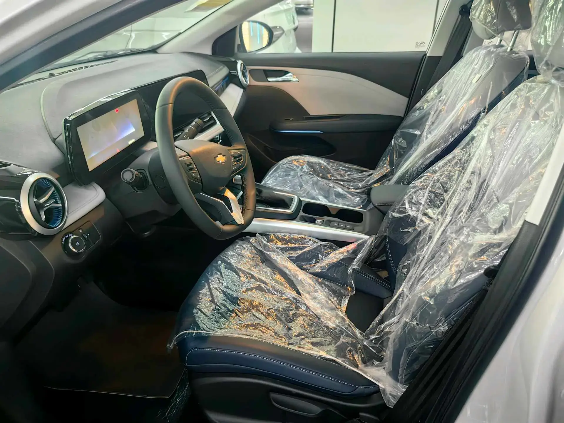 2024 CHEVROLET MONZA thumbnail 2