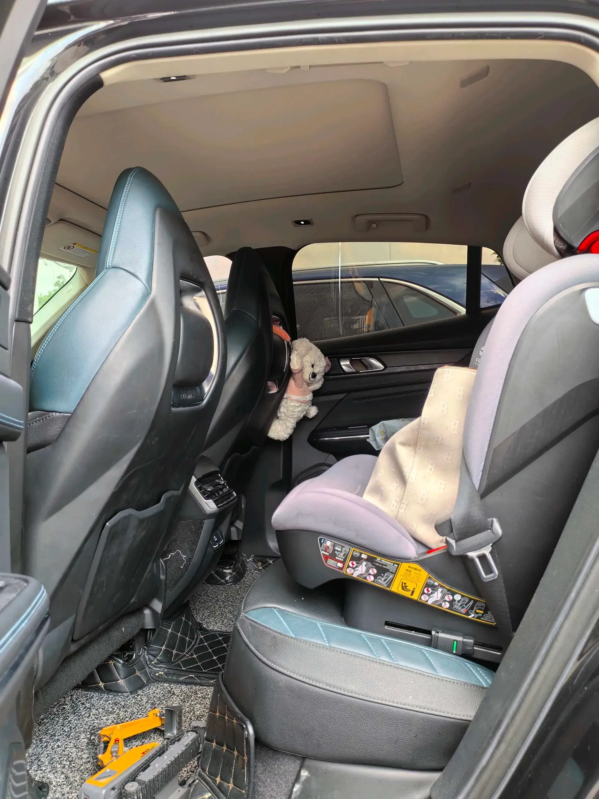 2020 LYNK&CO 05 thumbnail 4