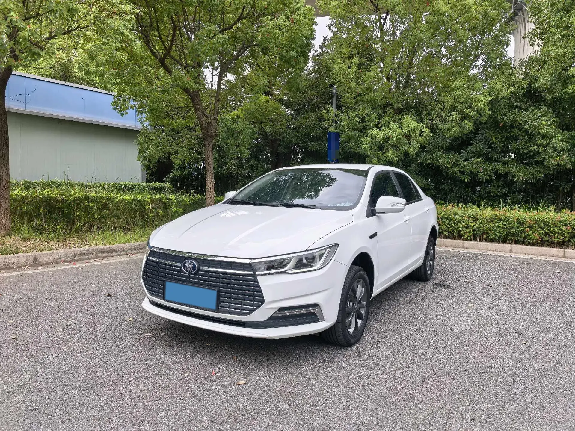 2021 BYD QIN view 1