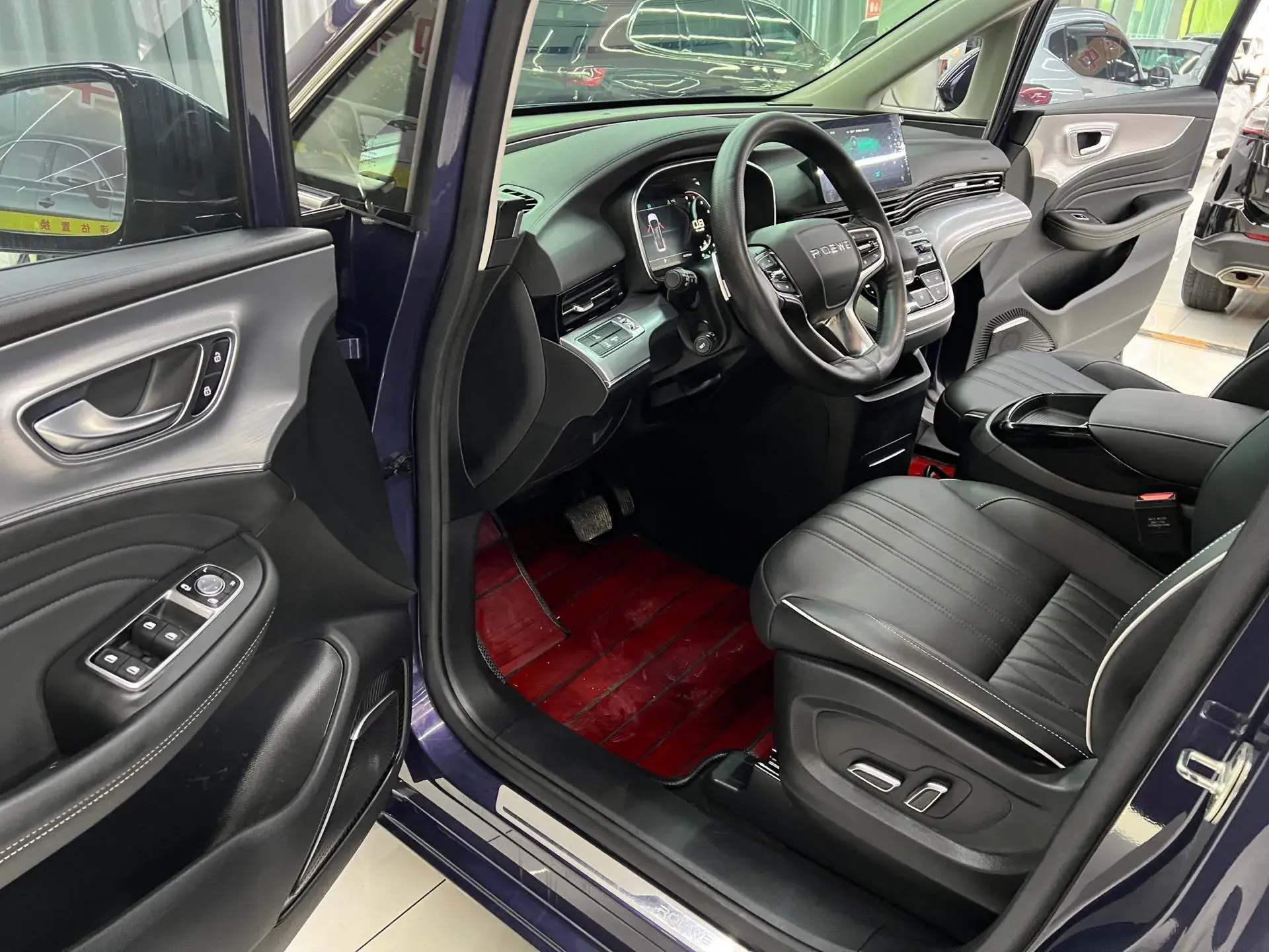 2022 ROEWE IMAX8 thumbnail 4