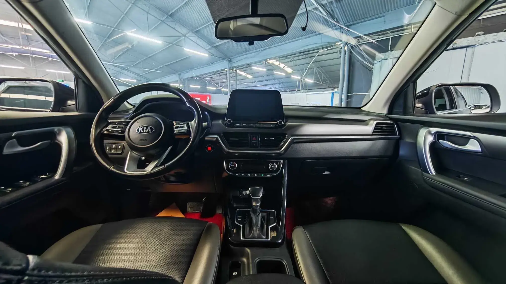 2018 KIA SPORTAGE thumbnail 2